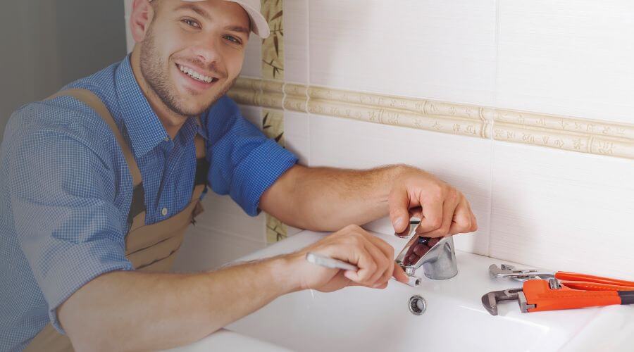 Professional Tankless Water Heater Installation in Keyes, OK